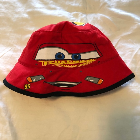 lightning mcqueen bucket hat